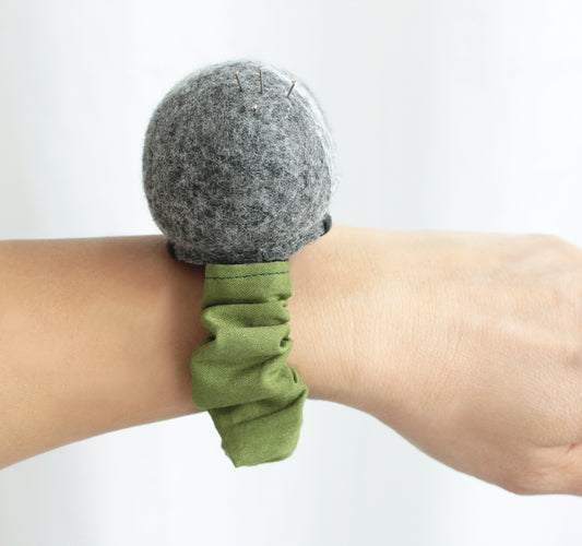 Arm Nadelkissen