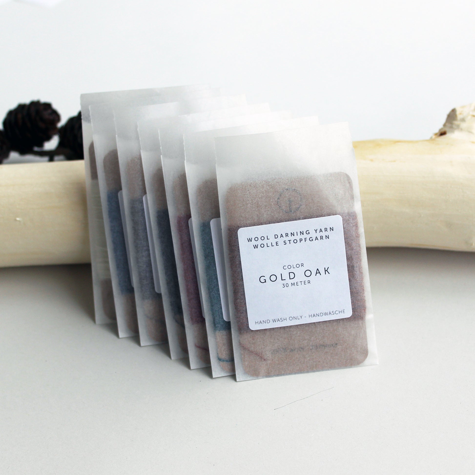 toolly offers darning yarns in 9 essential colors. They are 100% pure wool without any artificial fiber. 30 meter yarn is wound around kraft paper card. Set of 3 colors, 7 colors and a color sample card can be also purchased.