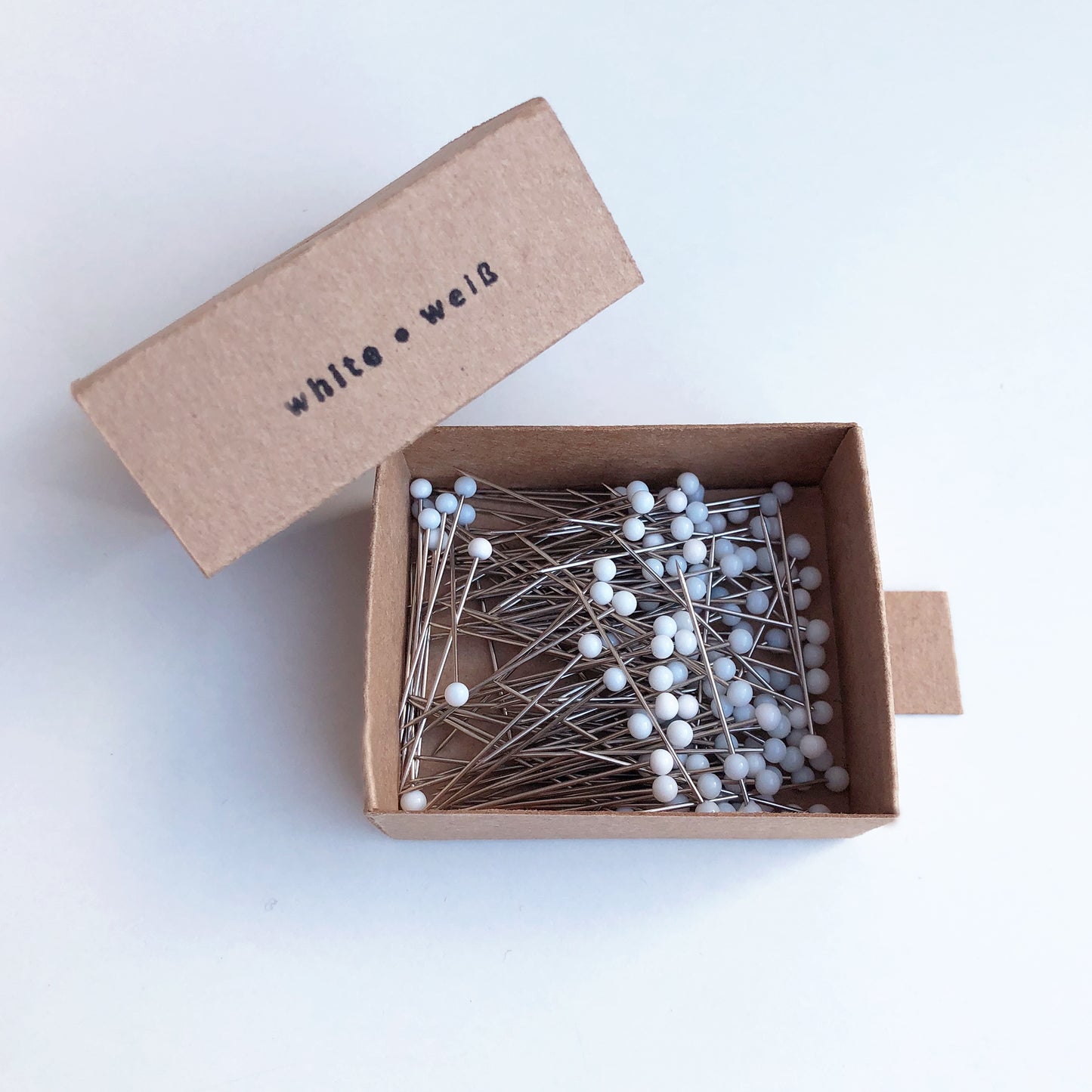 Glass Head Pins · WHITE · M