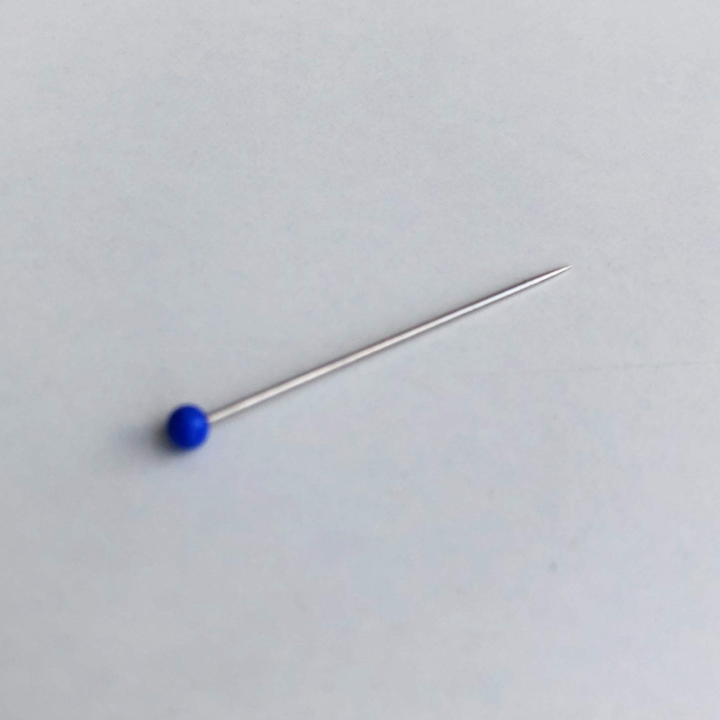 Glass Head Pins · BLUE · M